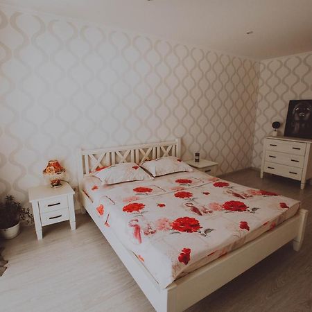 Standard Plus Apartment Полтава Екстериор снимка